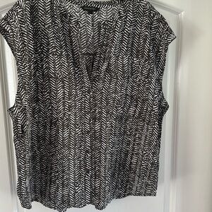 Banana republic sleeveless  XXL button up shirt